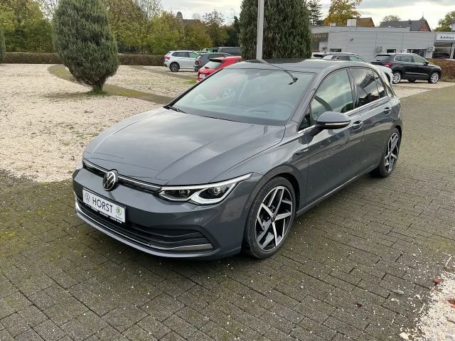 Volkswagen Golf Style Navi Kamera LED Side Assist 2020 Benzine