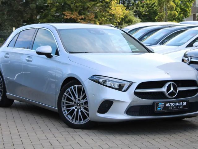 Mercedes-Benz A 180 DCT/Leder/Standhzg/Navi/Kamera/Sitzhzg 2021 Benzine