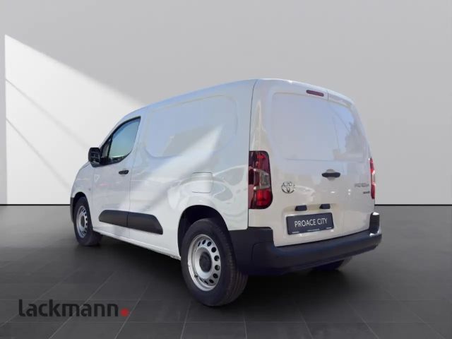 Toyota Proace City