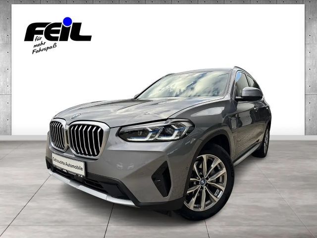 BMW X3 xDrive30e   Head-Up HiFi DAB WLAN Komfortzg. 2022 Hybride / Benzine