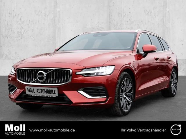 Volvo V60 Kombi Core Recharge Plug-In Hybrid AWD T6 Twin Eng 2022 Hybride / Benzine