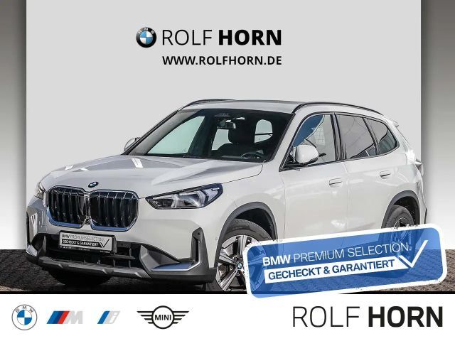BMW X1 xDrive23i HeadUp adLED RKam Navi Klima Sitzhz 2023 Benzine