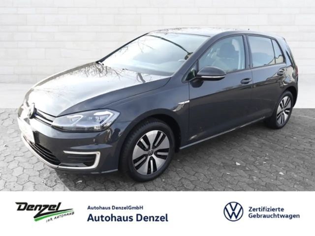 Volkswagen Golf VII e-Golf CCS/WÄRMEPUMPE 2021 Elektrisch
