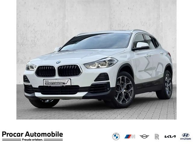 BMW X2 sDrive20i LED Aut. Pano Navi PA PDC Shz DAB 2022 Benzine