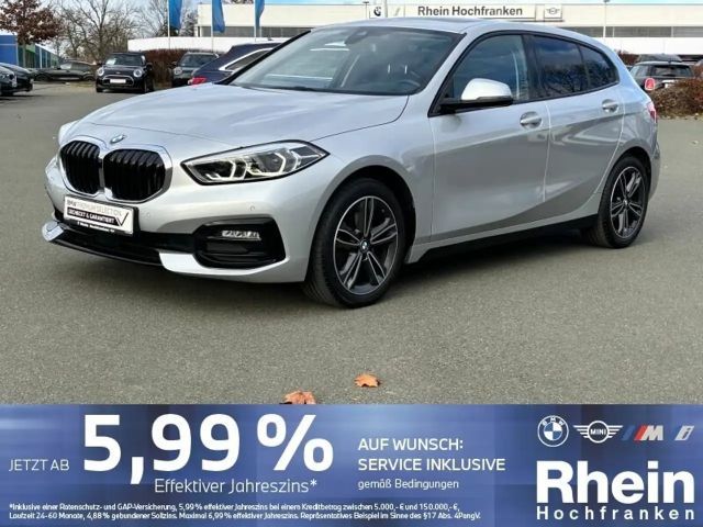 BMW 118 i 5-Türer Sport Line LED NAVI HUD PANO LHZ 2021 Benzine