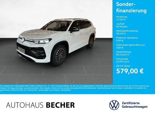 Volkswagen Tayron R-Line 1.5 eHybrid DSG /AHK/Matrix/Pano 2025 Hybride / Benzine