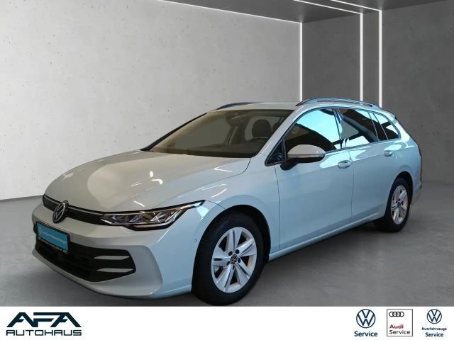 Volkswagen Golf VIII Var. 1.5 eTSI LIFE DSG LED*RFK*ACC*APP 2025 Benzine