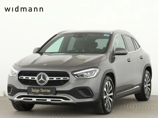 Mercedes-Benz GLA 200 2022 Benzine