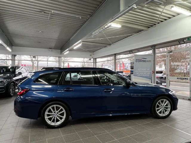 BMW 320 320d Touring xDrive, LED, AHK, Driving Assistant 2023 Diesel
