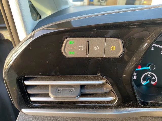 Ford Grand Tourneo