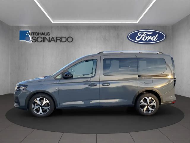 Ford Grand Tourneo