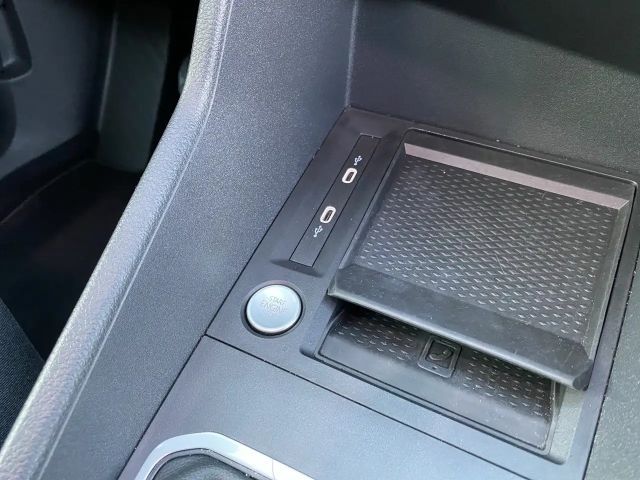 Ford Grand Tourneo