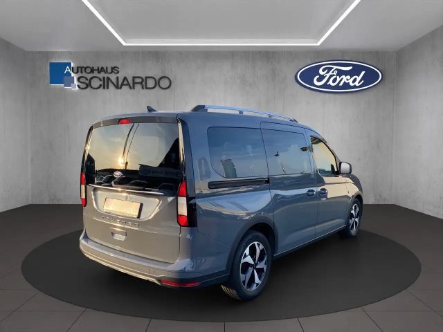 Ford Grand Tourneo