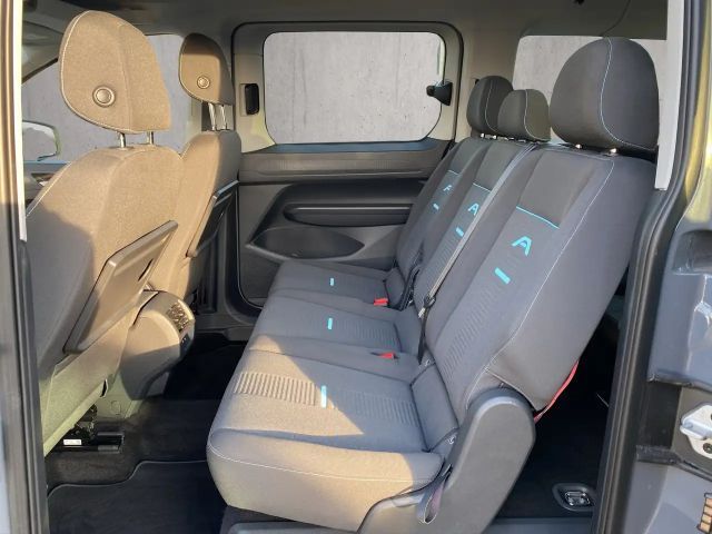 Ford Grand Tourneo