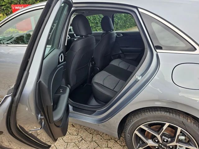 Kia Ceed / cee'd