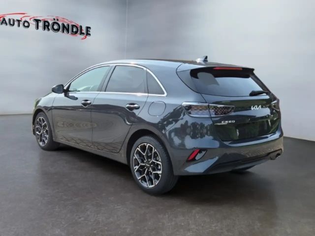 Kia Ceed / cee'd
