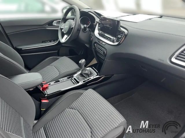 Kia Ceed / cee'd