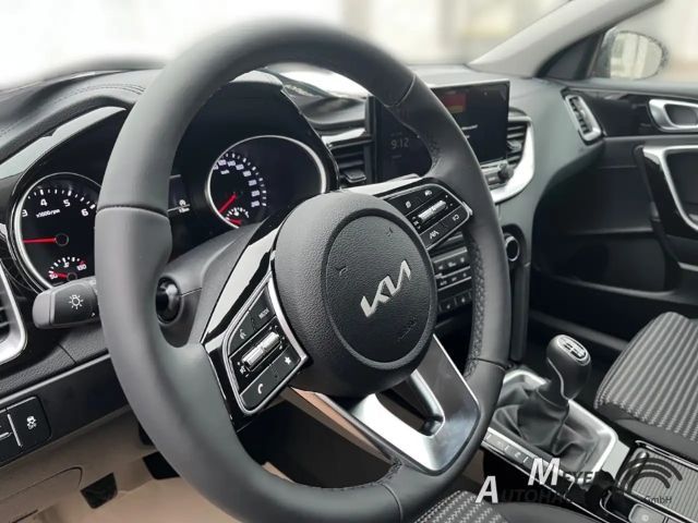 Kia Ceed / cee'd
