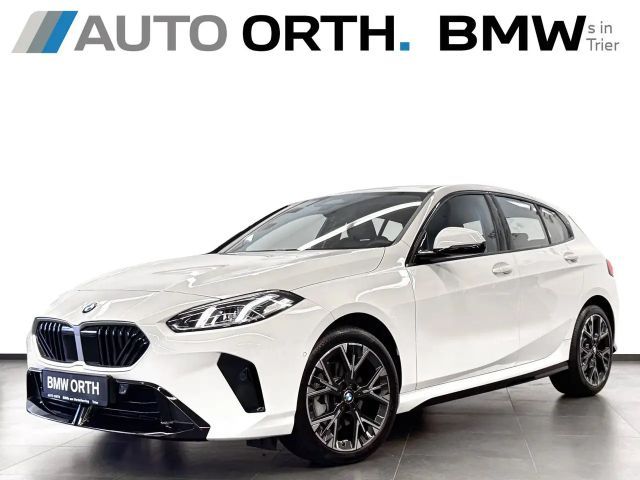 BMW 120 AUTOM. M-SPORT-DESIGN KAMERA SHZ DR. ASS 18" 2025 Benzine
