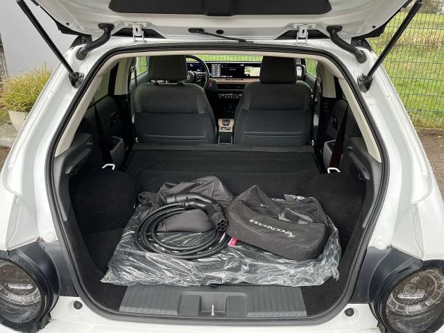 Honda e
