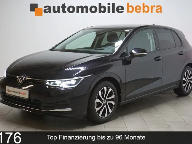 Volkswagen Golf 8 2.0TDI DSG Active Virtual Pano AHK 2022 Diesel