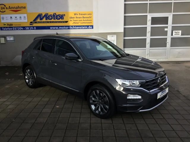 Volkswagen T-Roc Sport 17"LM StdHzg 2AC+ eHKl 4PDC AmbiL 2021 Benzine