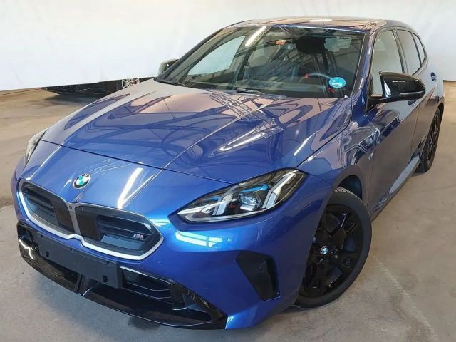 BMW 135 2025 Benzine