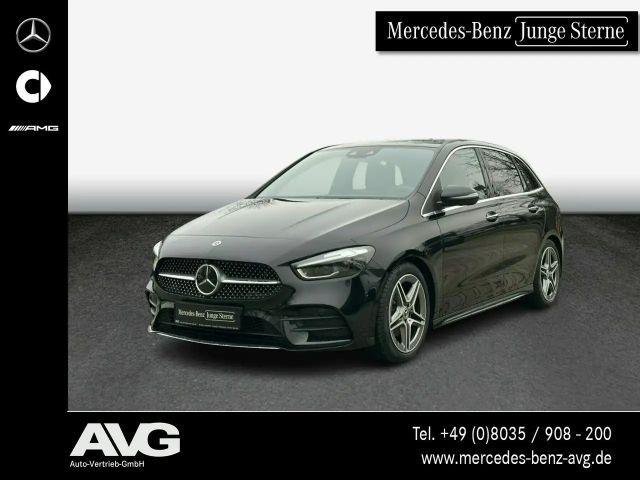 Mercedes-Benz B 180 B 180 Styling Pano Distronic 360° Keyless RDK LED 2023 Benzine