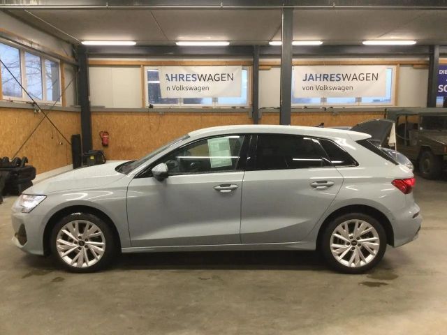 Audi A3 35 TFSI DSG Sportback advanced LED NAVI ACC APP 2025 Benzine