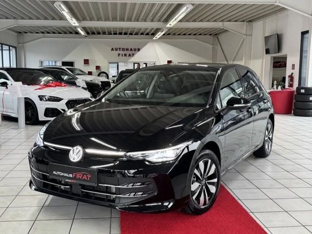 Volkswagen Golf 2025 Benzine