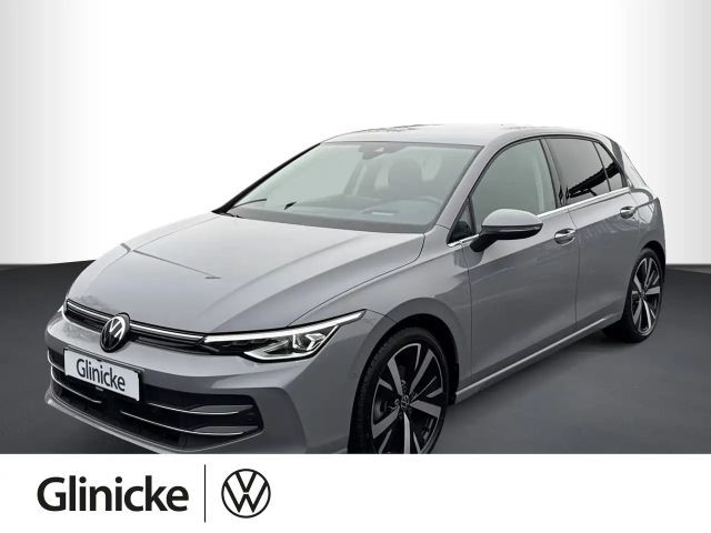 Volkswagen Golf VIII Style 1.5 eTSI DSG, HEAD-UP, MATRIX 2025 Benzine