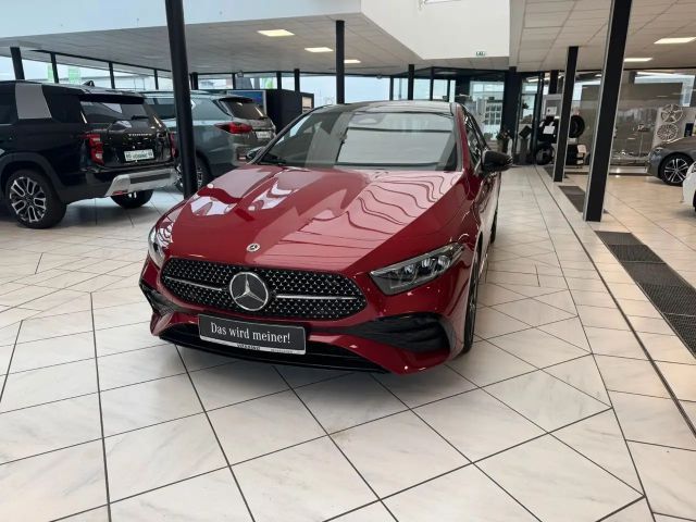 Mercedes-Benz A 180 Limo.*AMG-Line*Night*Pano*Sound 2024 Benzine