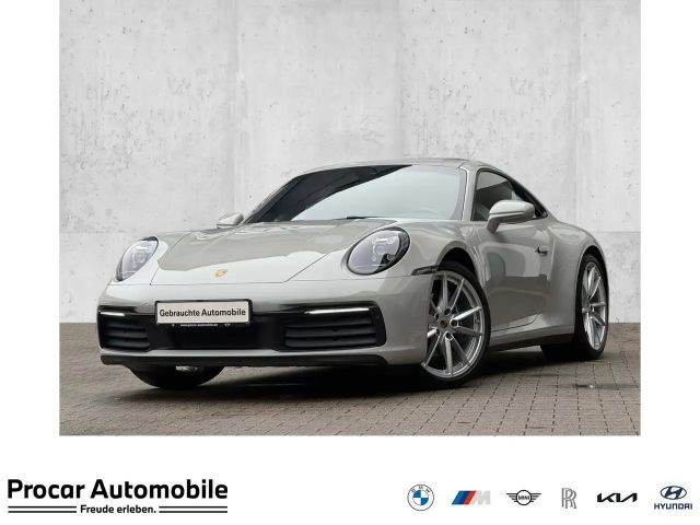 Porsche 992 911 Carrera Navi LED Bose Sound PDC DAB 2021 Benzine
