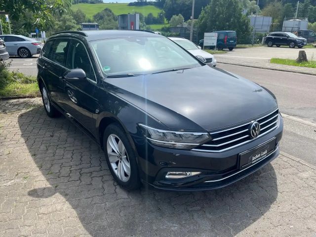 Volkswagen Passat Variant Business 4Motion 2022 Diesel