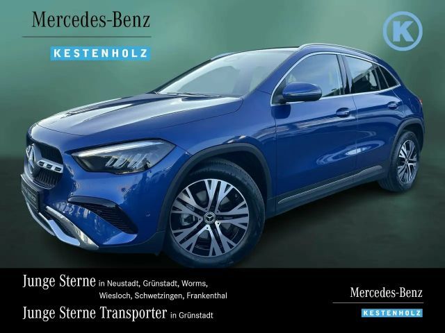 Mercedes-Benz GLA 200 2024 Benzine