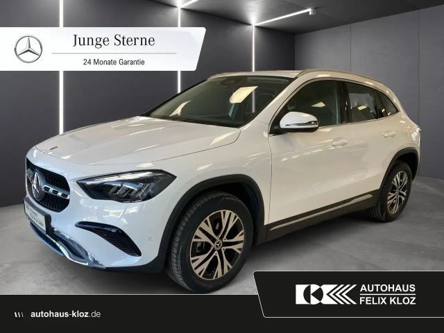Mercedes-Benz GLA 200 2024 Benzine