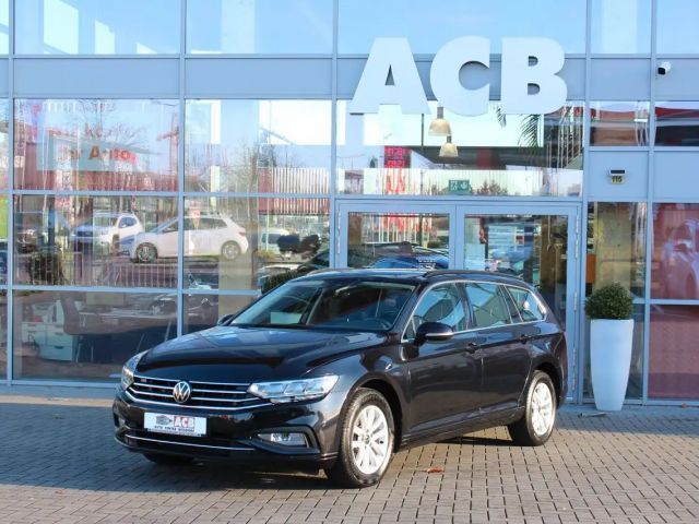 Volkswagen Passat Variant Passat Var. TDI LED ACC Digital AHK Rollo´s RFK 2022 Diesel