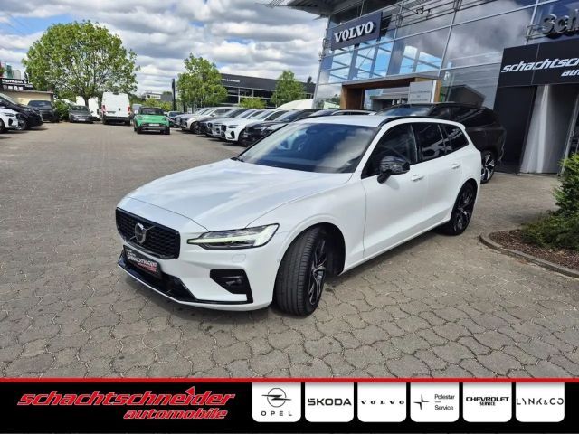 Volvo V60 B4 B DKG Plus Dark+BusinessPak+360°Kam 2024 Benzine