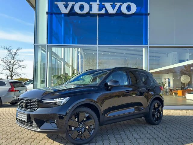 Volvo XC40 B4 Ultra Black Edition 2025 Benzine