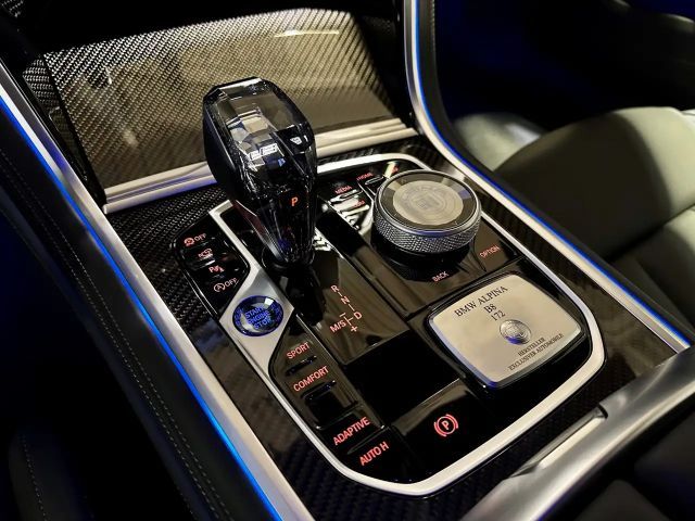 Alpina B8