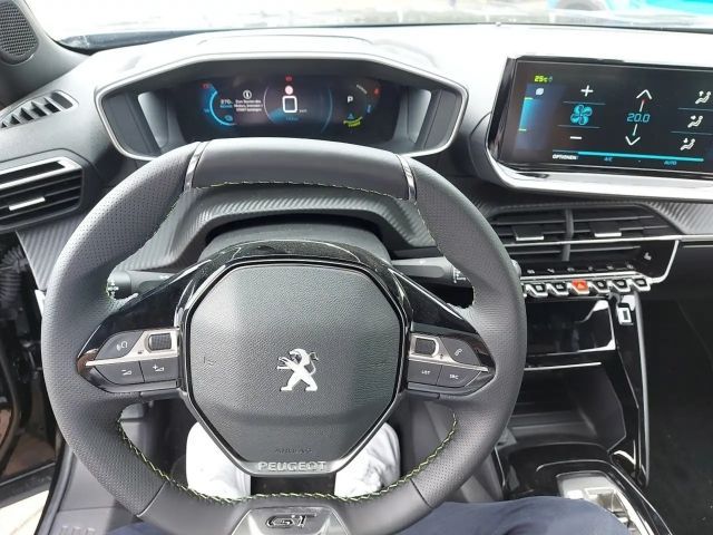 Peugeot e-2008