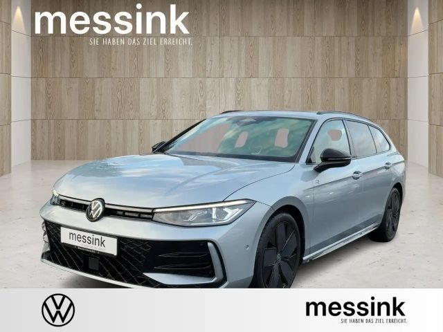 Volkswagen Passat Variant R-Line 2.0 TDI DCC Pano R-Line SD 2024 Diesel