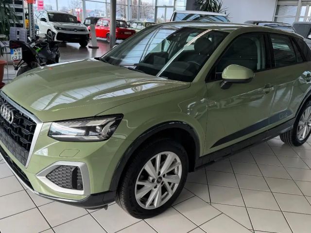 Audi Q2 35 TFSI advanced 2022 Benzine