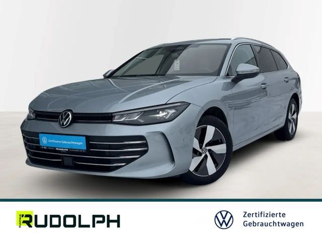 Volkswagen Passat Business 1.5 eTSI DSG LED HUD SHZ Navi ACC StandHZ 2025 Benzine