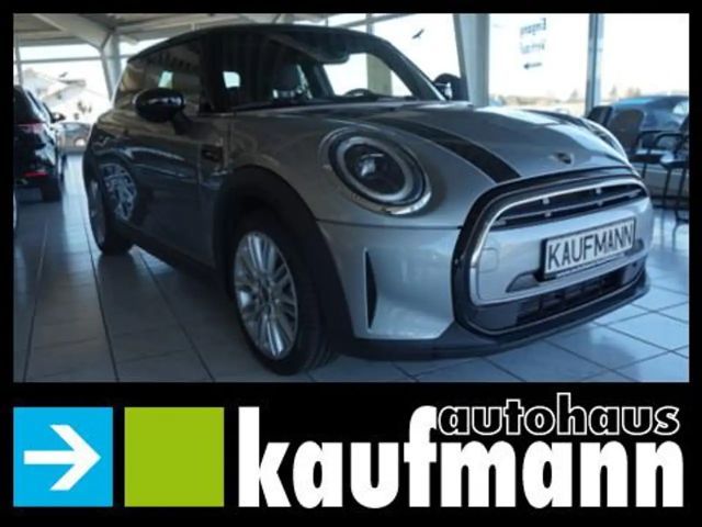 MINI Cooper COOPER 1,5 CAMDEN LEDER NAVI LED SHZ TEMPOMAT 17" 2023 Benzine