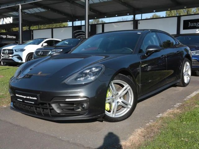 Porsche Panamera 2022 Hybride / Benzine