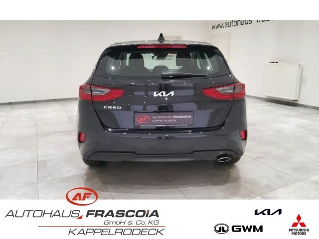 Kia Ceed / cee'd