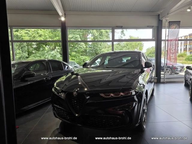 Alfa Romeo Tonale Intensa Plug-In-Hybrid AWD 280PS 2025 Hybride / Benzine