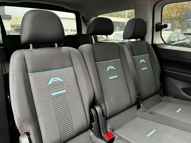 Ford Grand Tourneo
