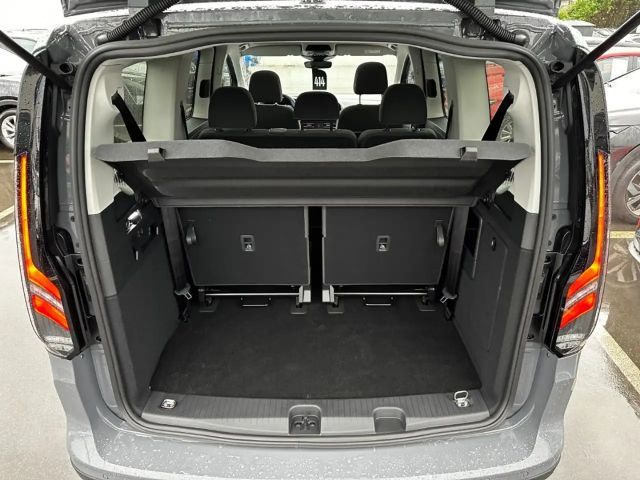 Ford Grand Tourneo
